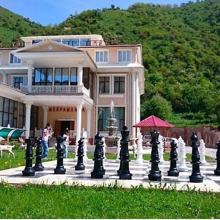 Эдельвейс Hotel Almaty Exterior photo
